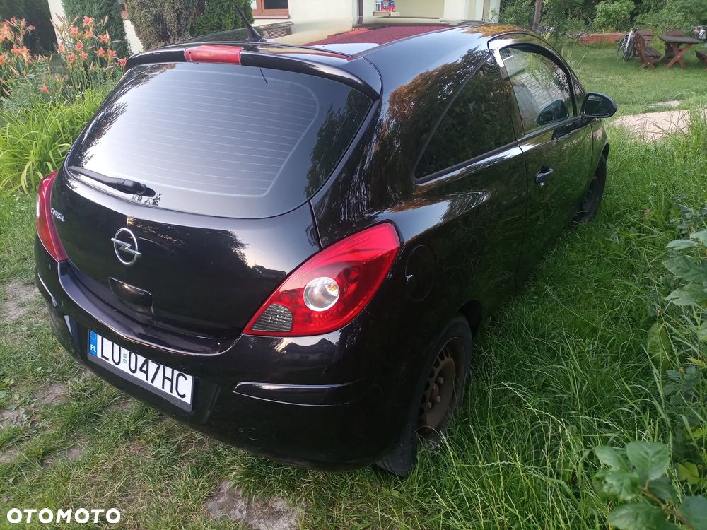 Opel CORSA - 3