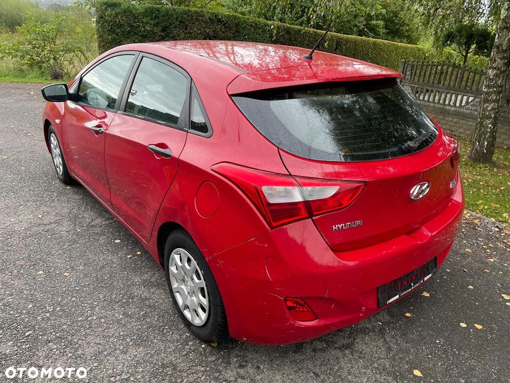 Hyundai i30 1.4 Intro Edition - 4