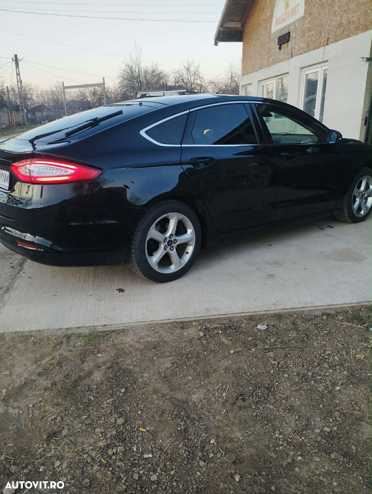 Ford Mondeo 2.0 TDCI Start-Stopp PowerShift-Aut Titanium - 2