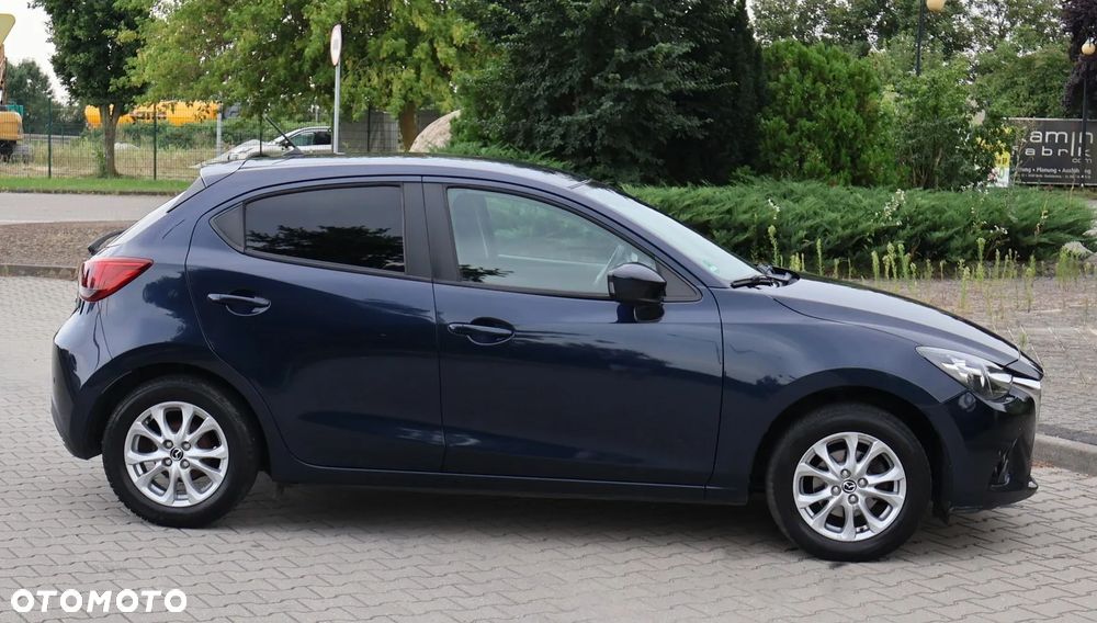 Mazda 2 - 8
