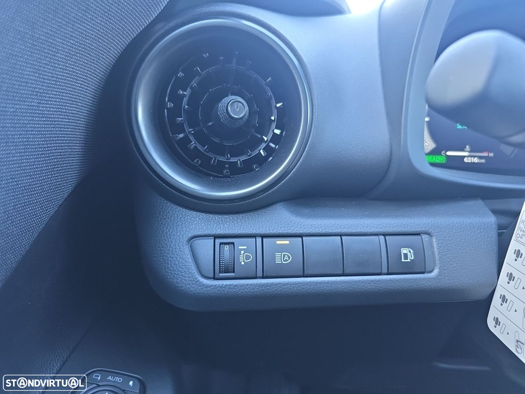 Toyota C-HR 1.8 Hybrid Square Collection - 19