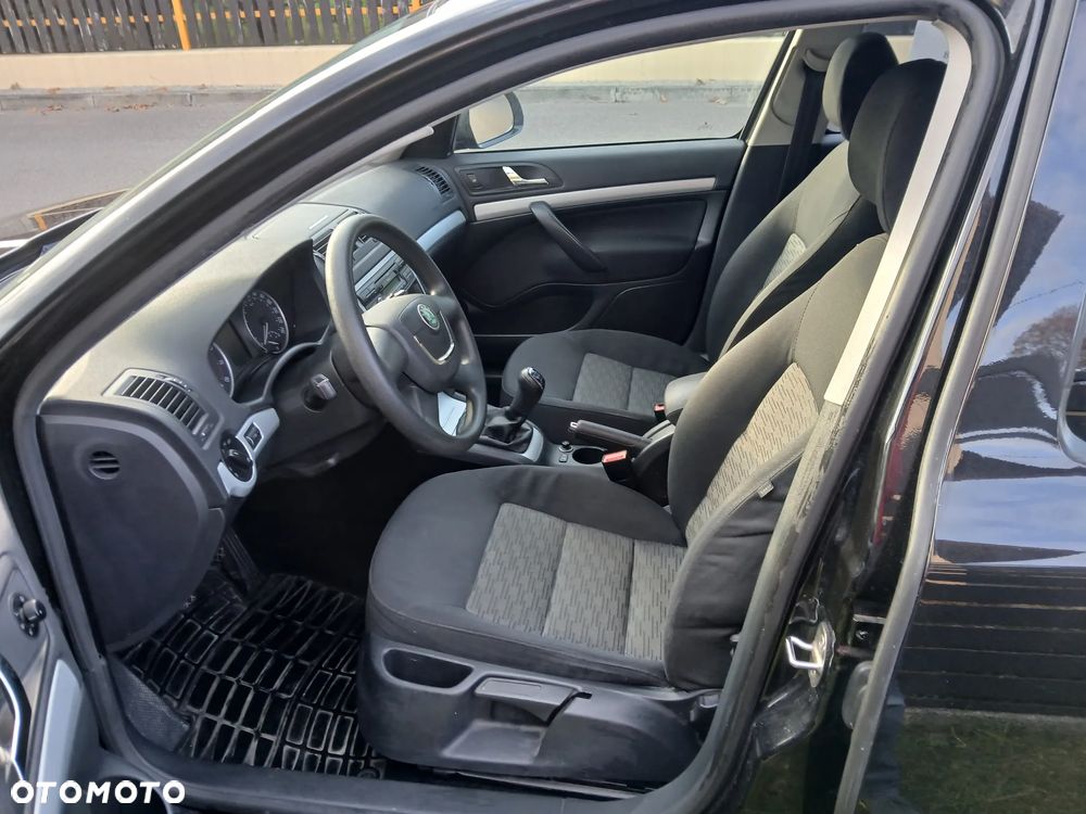 Skoda Octavia 1.8 TSI Ambiente - 18