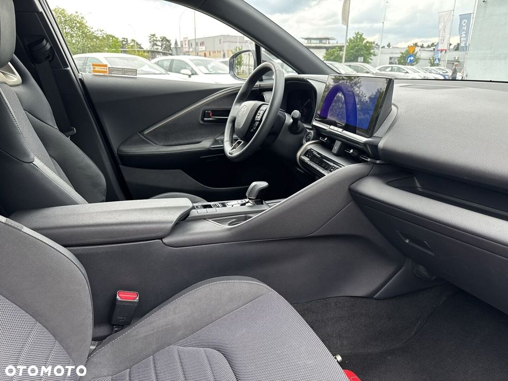 Toyota C-HR - 9