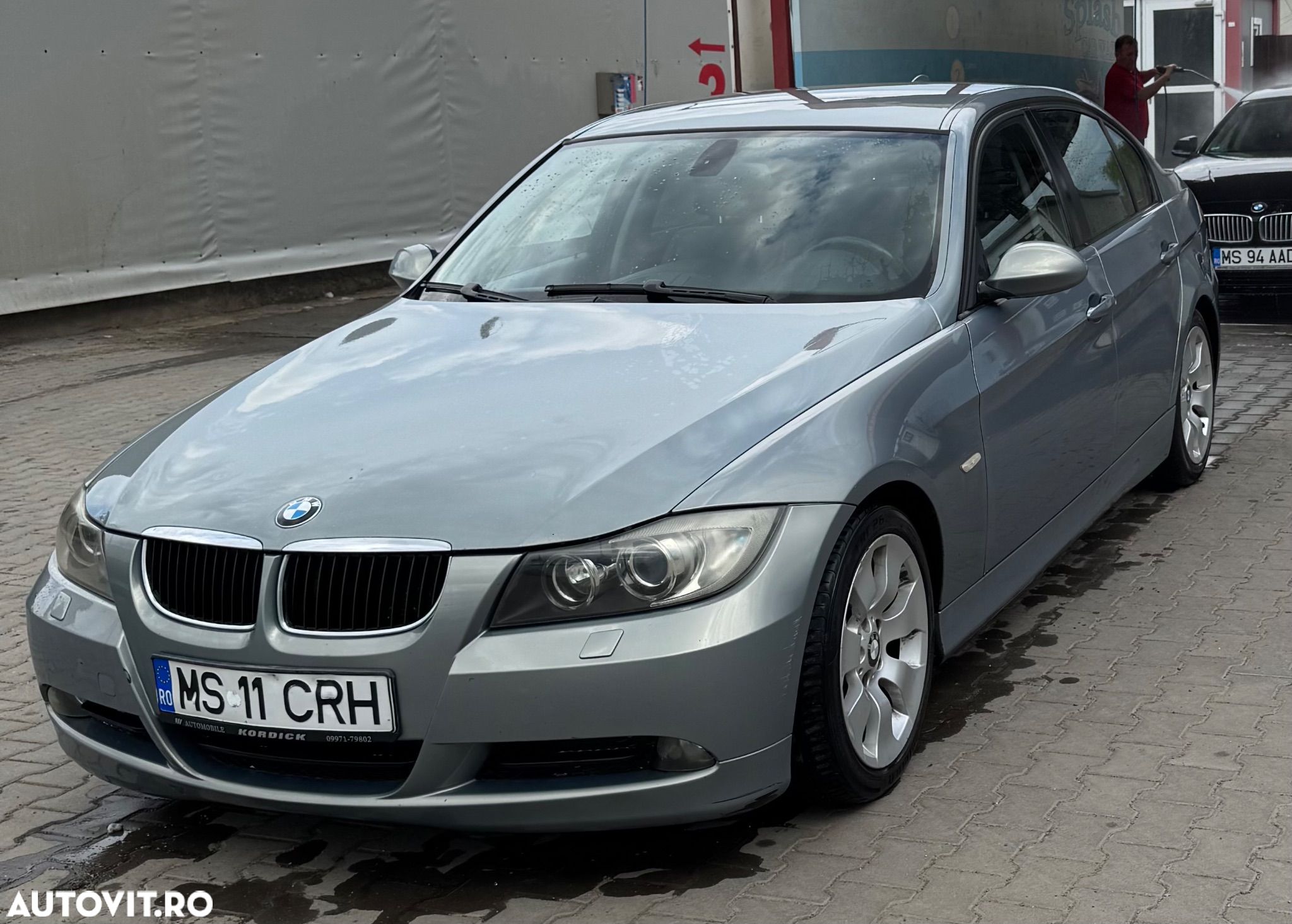 BMW Seria 3 320d Touring - 1