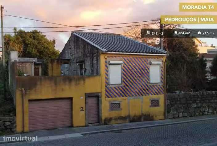 Moradia Unifamiliar T4 p/ remodelação +Anexos+Garagem - Pedrouços-Maia - Grande imagem: 4/12