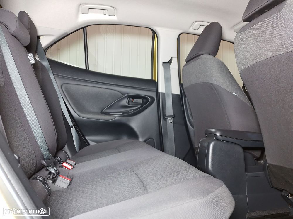 Toyota Yaris Cross 1.5 Hybrid Comfort Plus - 13