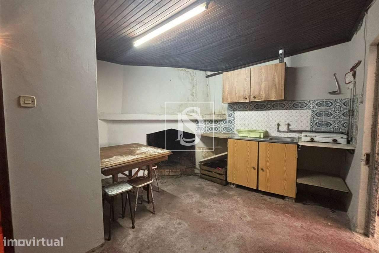 Moradia para Restaurar >=T10 Venda em São Miguel do Outeiro e Sabugosa - Grande imagem: 5/28