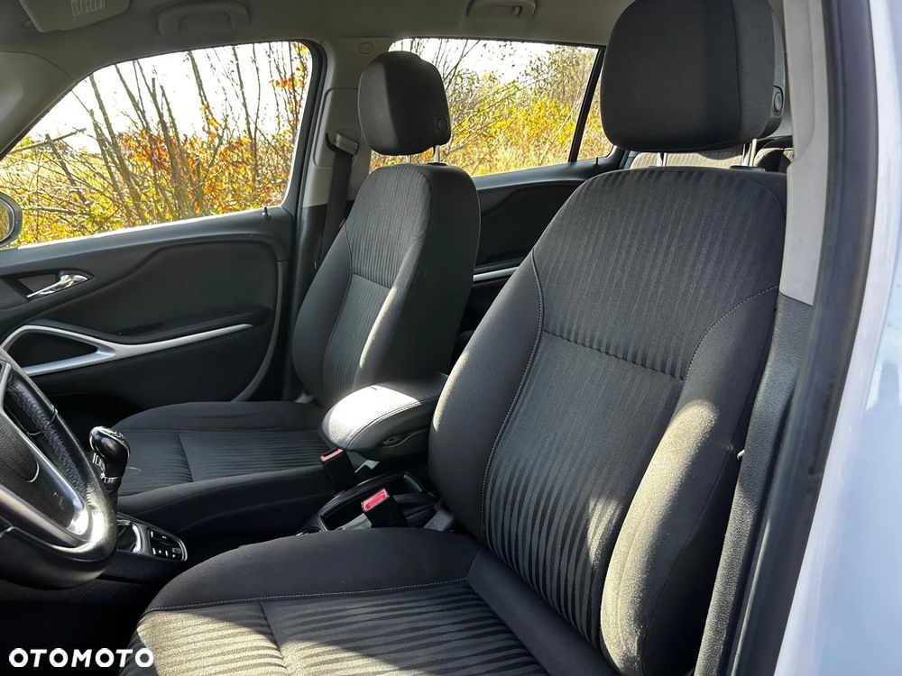 Opel Zafira - 24