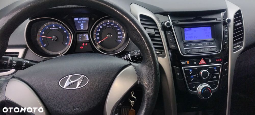 Hyundai i30 1.4 Classic - 9