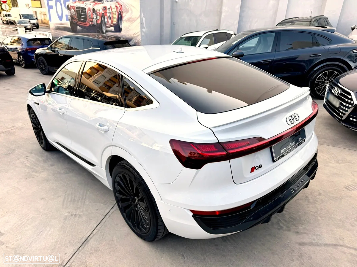 Audi Q8 e-Tron 50 quattro S line - 48