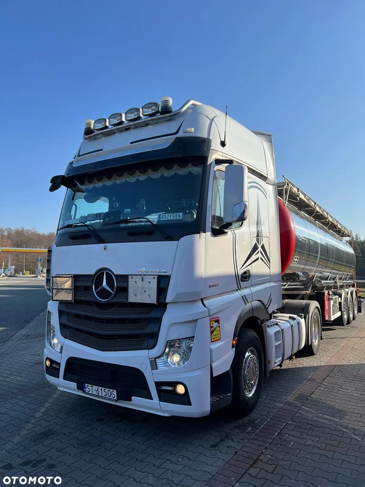 Mercedes-Benz Actros - 1