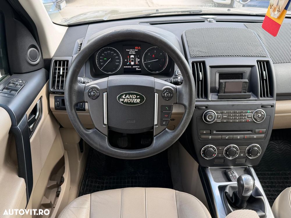 Land Rover Freelander 2.2 TD4 Dynamic - 18