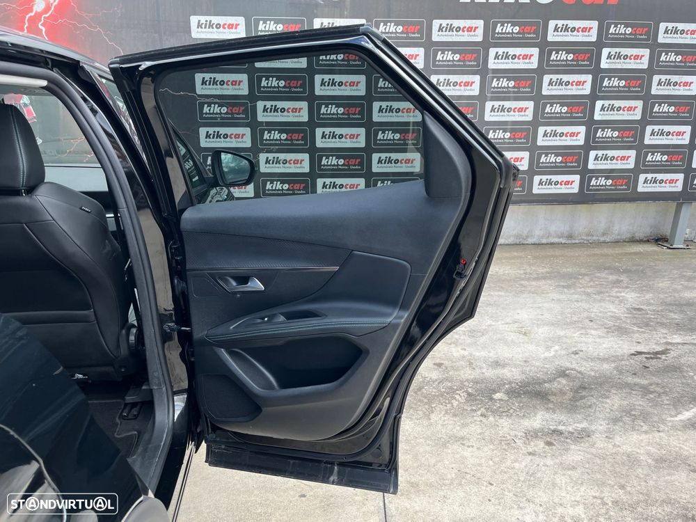 Peugeot 3008 225 e-EAT8 Allure - 44