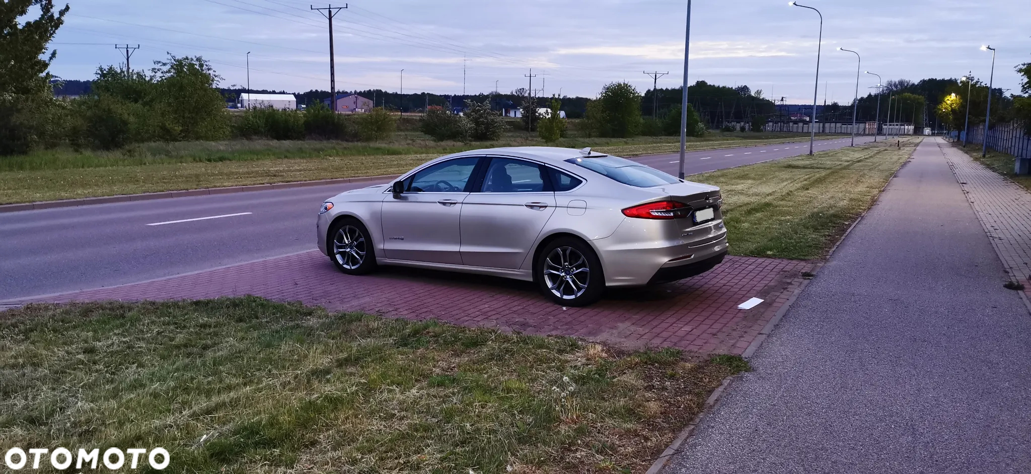 Ford Mondeo 2.0 Hybrid Titanium - 16