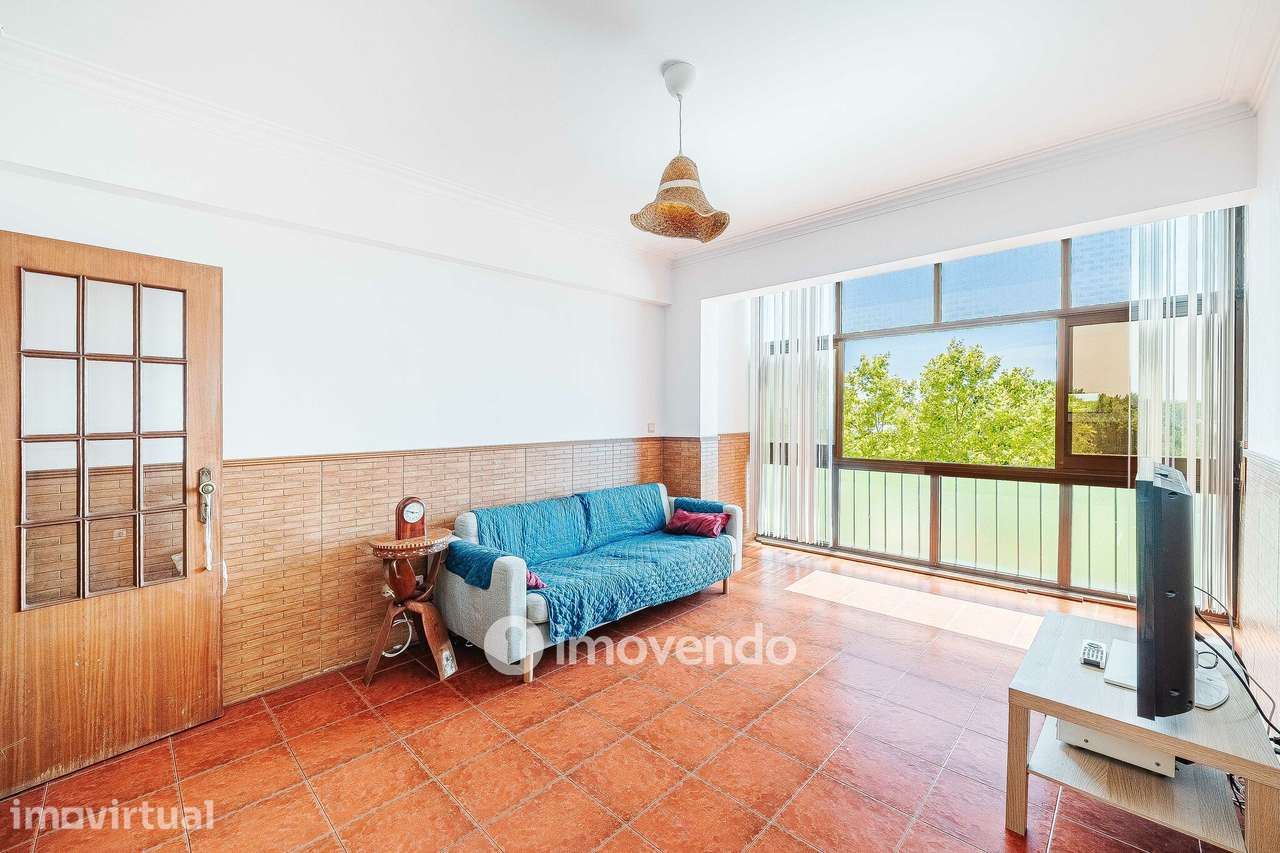 Apartamento T2 com vistas sobre o Tejo, no Seixal - Grande imagem: 3/49