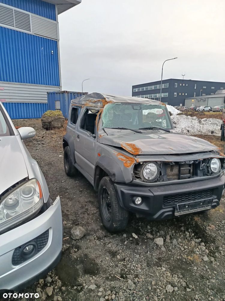 Suzuki Jimny 1.5 Elegance - 2