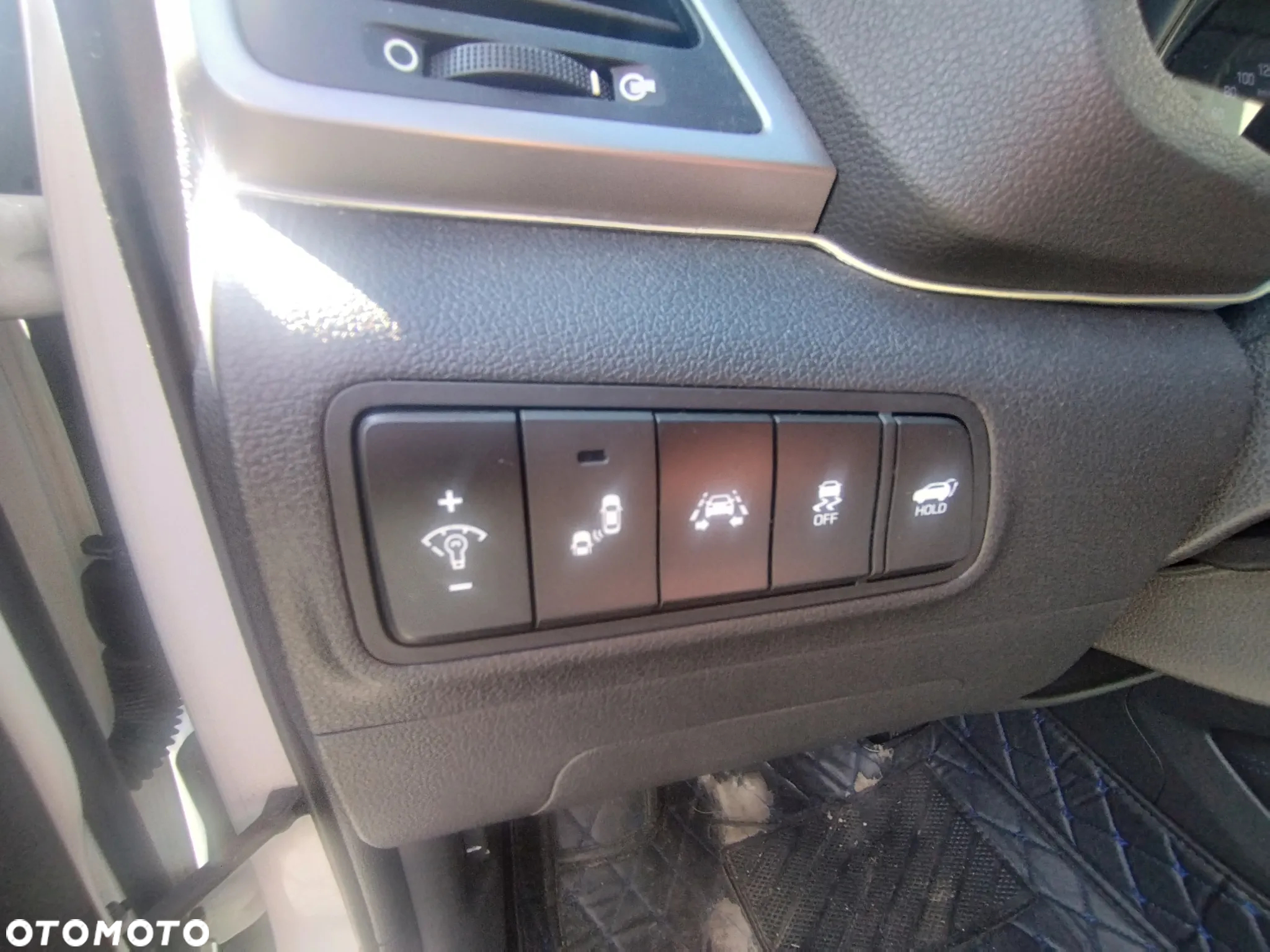 Hyundai Tucson 2.0 CRDI BlueDrive Style 2WD - 17