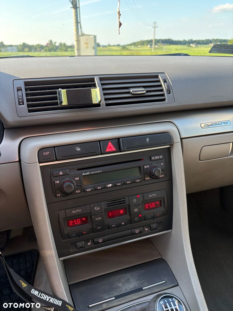 Audi A4 Limousine 3.0 TDI DPF quattro - 17