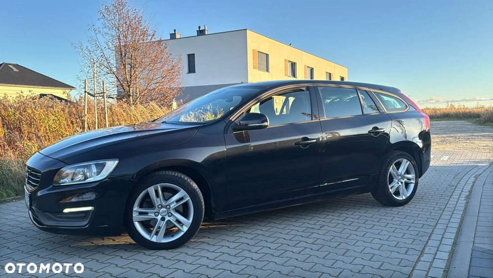 Volvo V60 D4 Geartronic Kinetic - 2