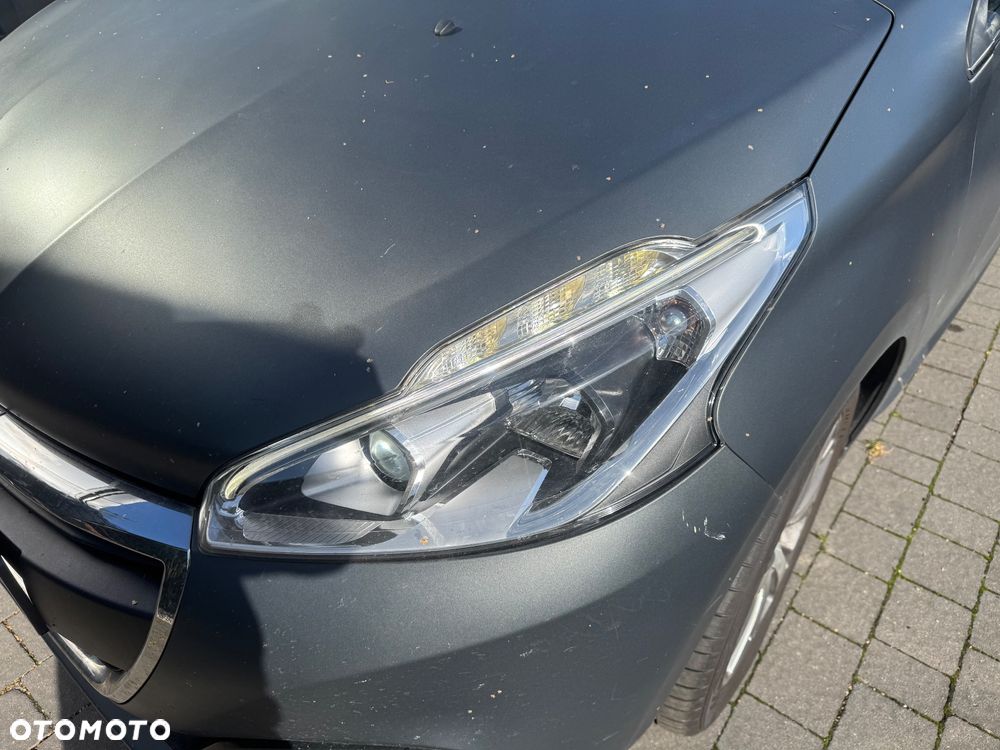 Peugeot 208 1.2 PureTech Active - 13