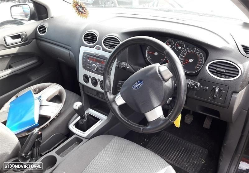 Ford Focus 1.8 TDCI de 2007 disponível para peças - 6