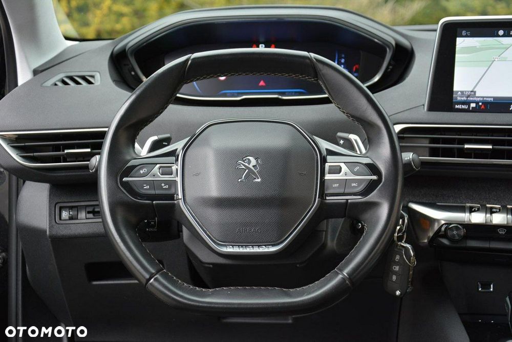 Peugeot 3008 PureTech 130 Stop & Start EAT6 Allure - 23