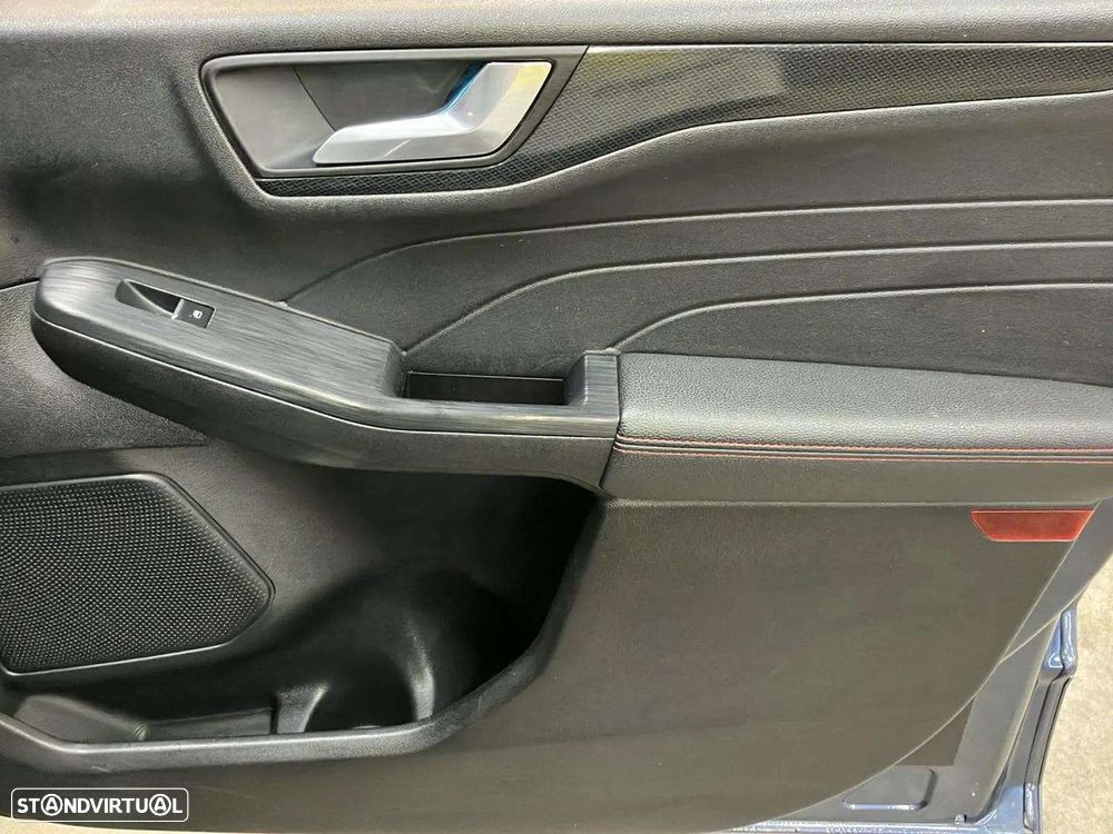 Ford Kuga 1.5 TDCi EcoBlue ST-Line - 23