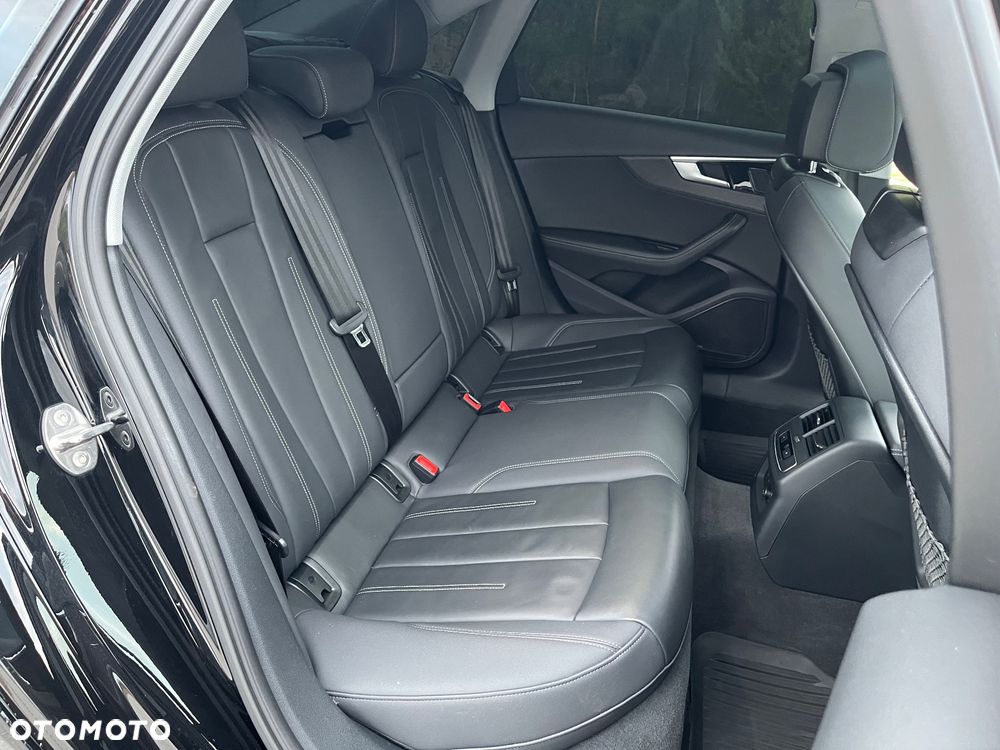 Audi A4 Limousine 40 TFSI quattro S tronic - 16