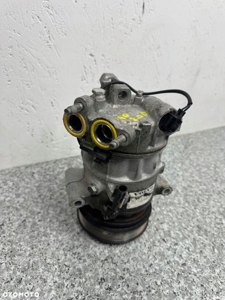 sprężarka kompresor klimatyzacji volvo v40 ii 2012-2018r 31348965 2.0 d - 7