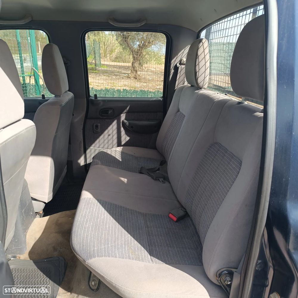 Mazda B2500 4x4 Cab. Dupla Cx. Madeira - 14