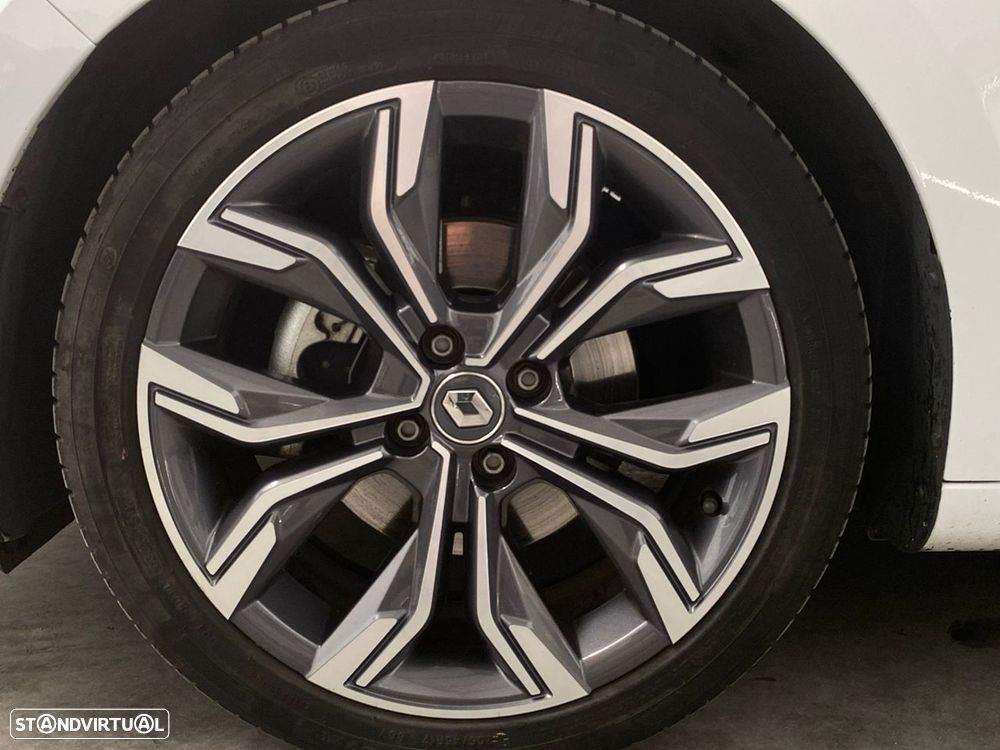 Renault Clio 1.6 E-Tech Exclusive - 21