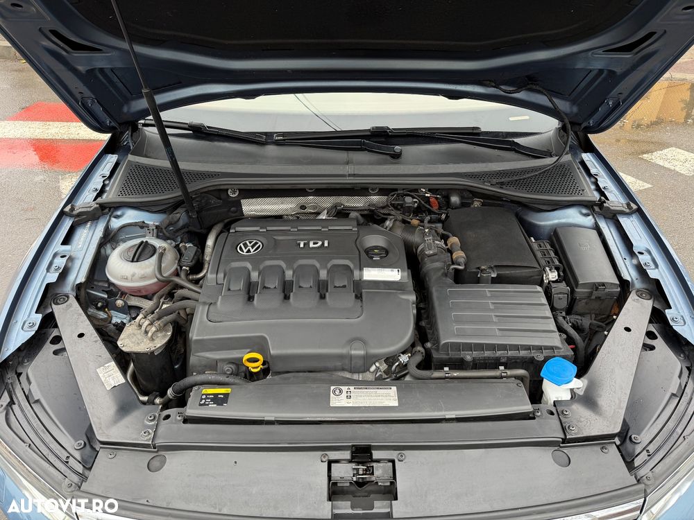 Volkswagen Passat Variant 1.6 TDI SCR DSG Business - 12