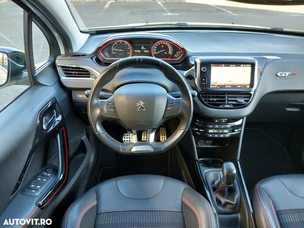 Peugeot 2008 1.6 BlueHDi FAP GT-Line - 12