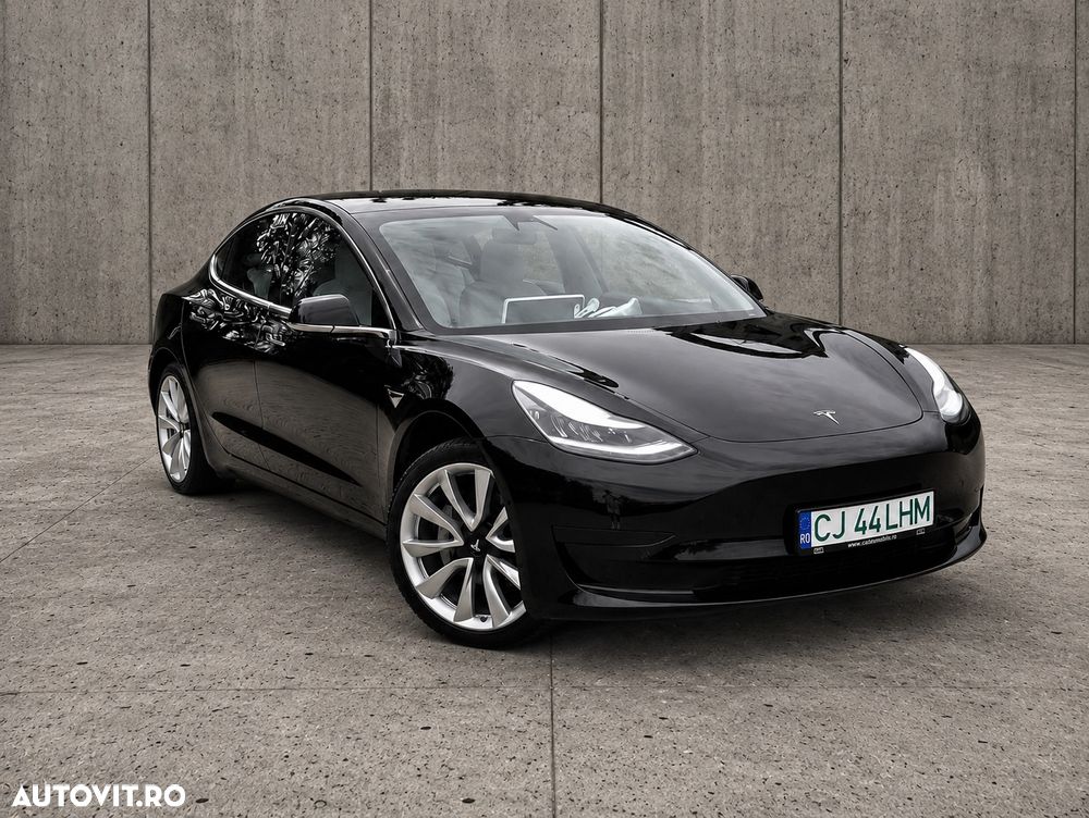 Tesla Model 3 Standard Reichweite Plus Hinterradantrieb - 2