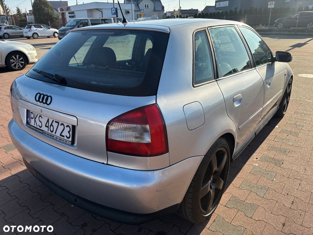 Audi A3 Sportback - 13