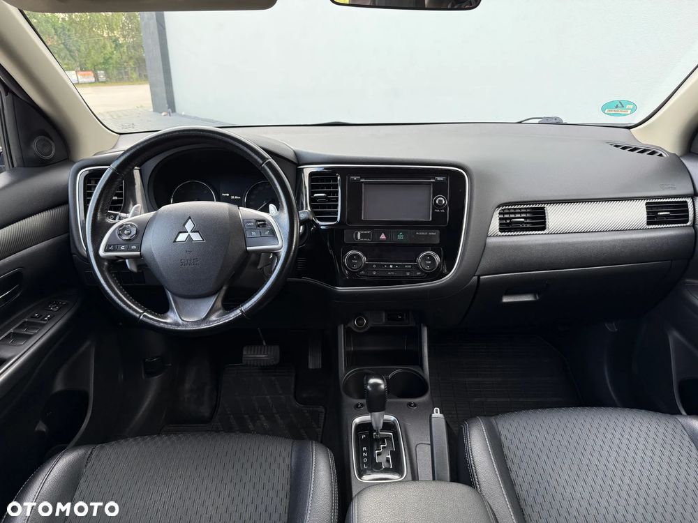 Mitsubishi Outlander - 20