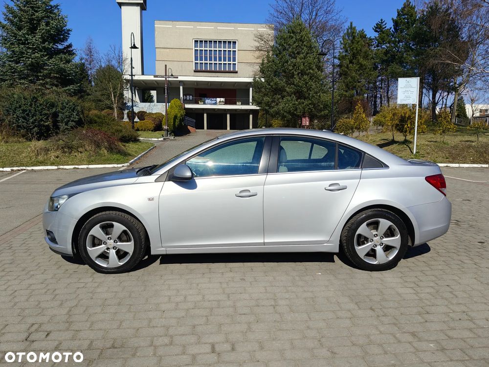Chevrolet Cruze - 3