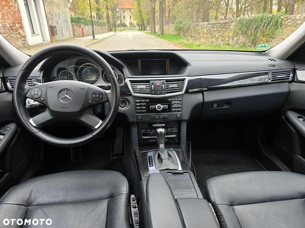 Mercedes-Benz Klasa E 250 CDI DPF BlueEFFICIENCY Automatik Avantgarde - 11