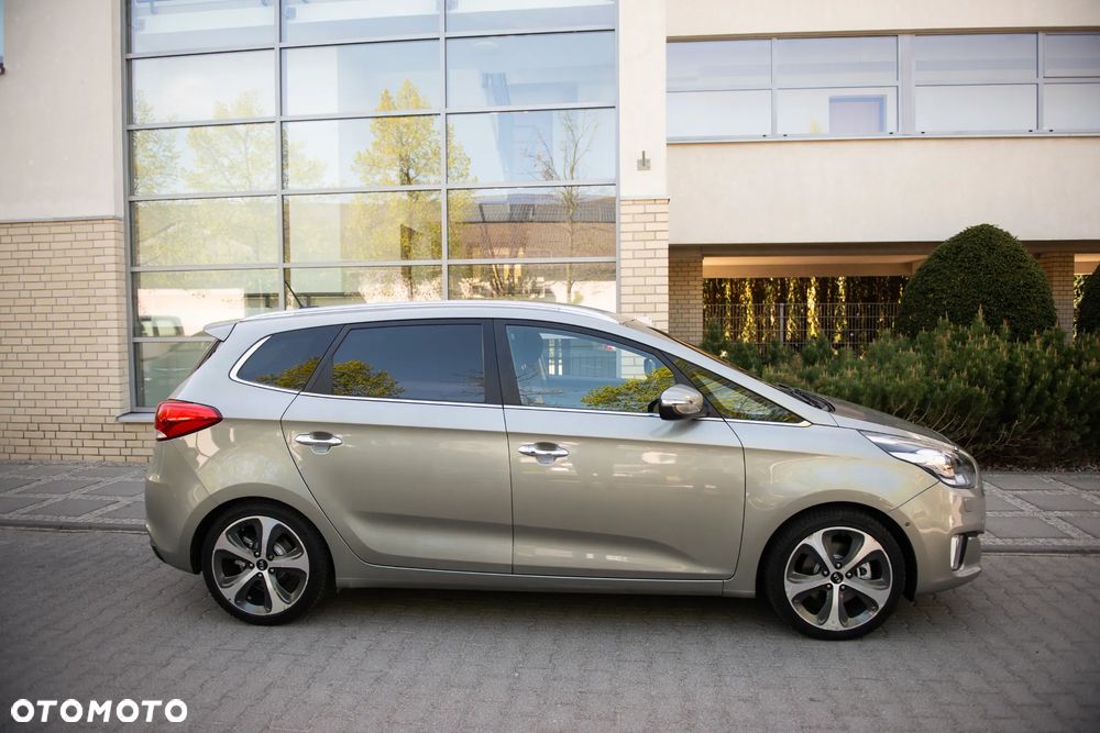 Kia Carens 1.7 CRDi Vision - 11