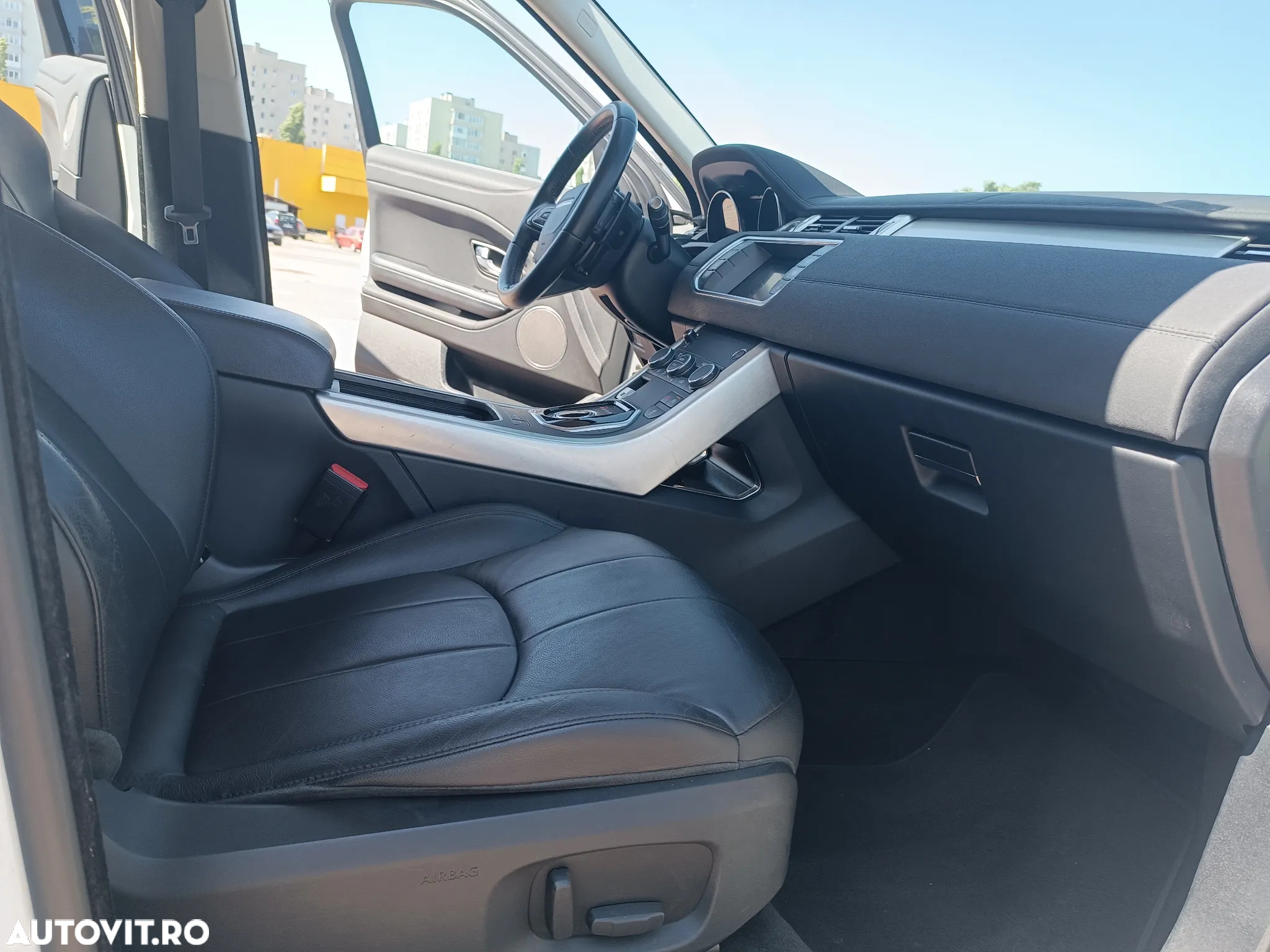 Land Rover Range Rover Evoque - 15