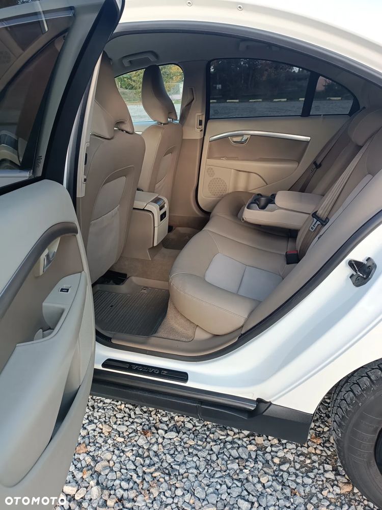 Volvo S80 2.5T Momentum - 23