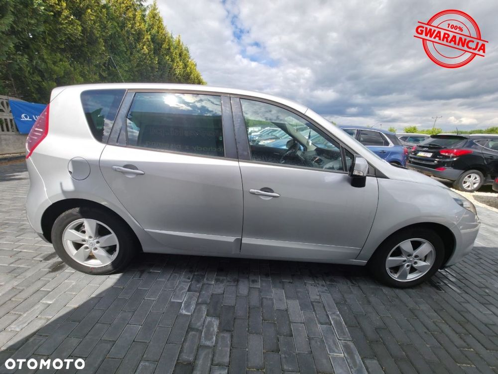 Renault Scenic dCi 110 EDC Paris - 13