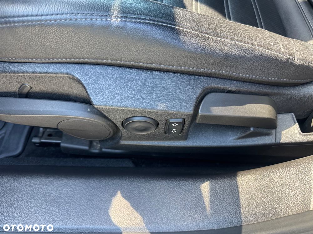 Opel Insignia - 16