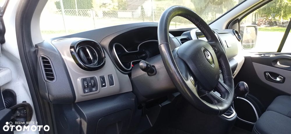 Renault Trafic - 12