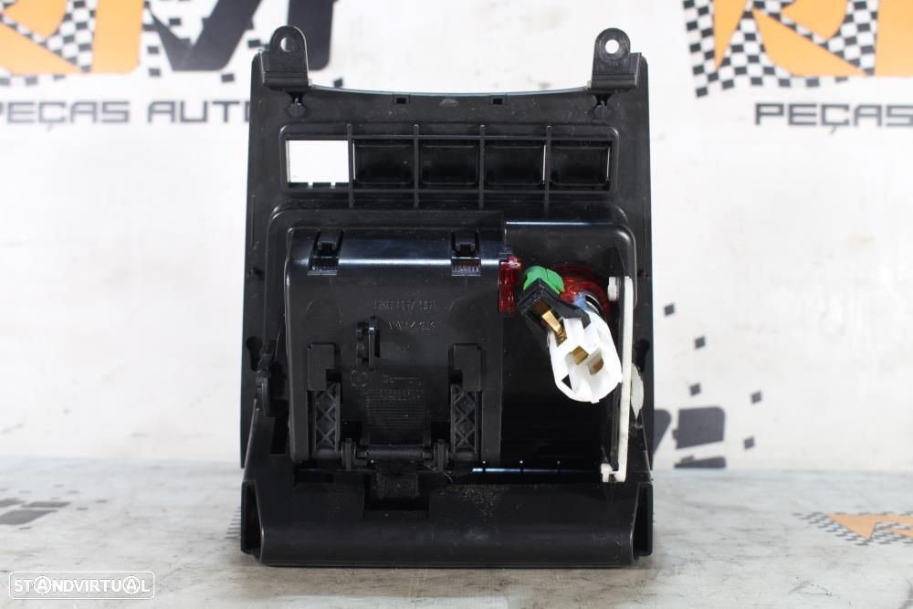 Cinzeiro Frontal Volkswagen Golf Vi (5K1)  5K0857961 / Cinzeiro Vw Gol - 3