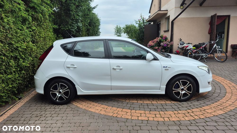Hyundai i30 1.4 Base + EU5 - 4