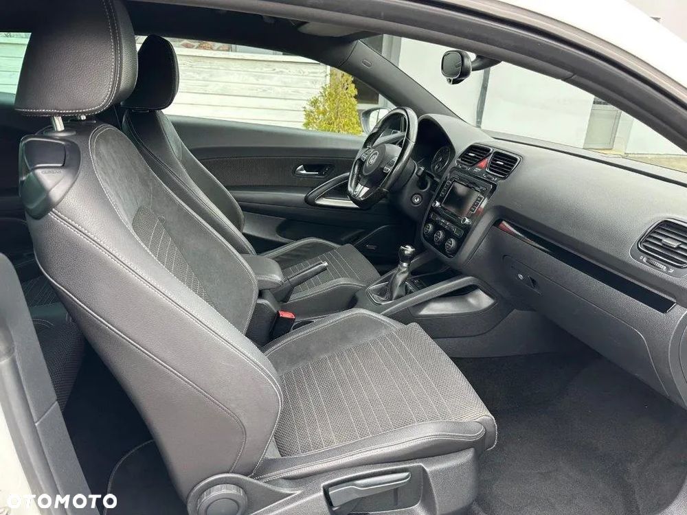 Volkswagen Scirocco 2.0 TSI - 17