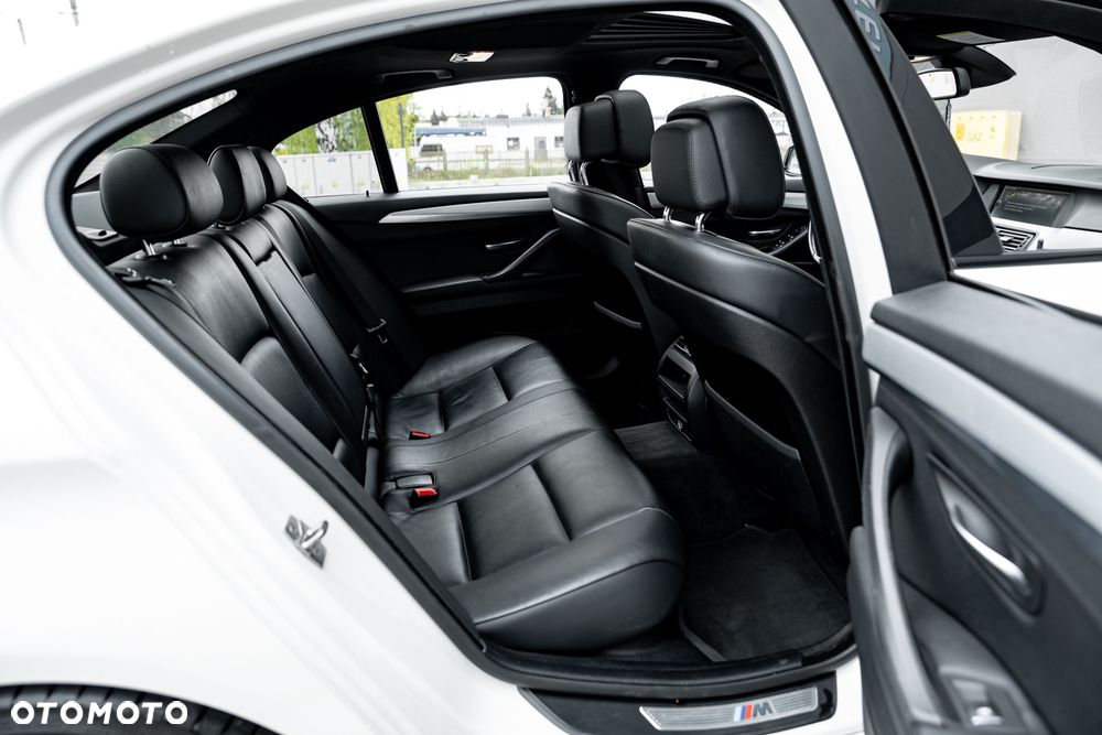 BMW Seria 5 535d xDrive Sport-Aut - 20