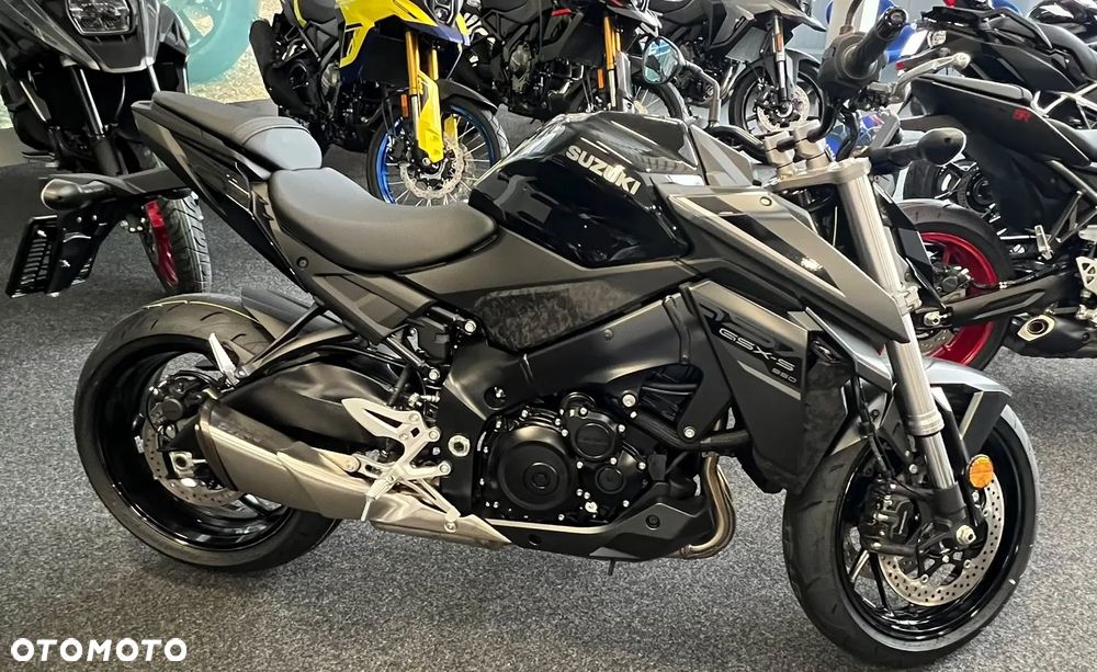 Suzuki GSX - 2