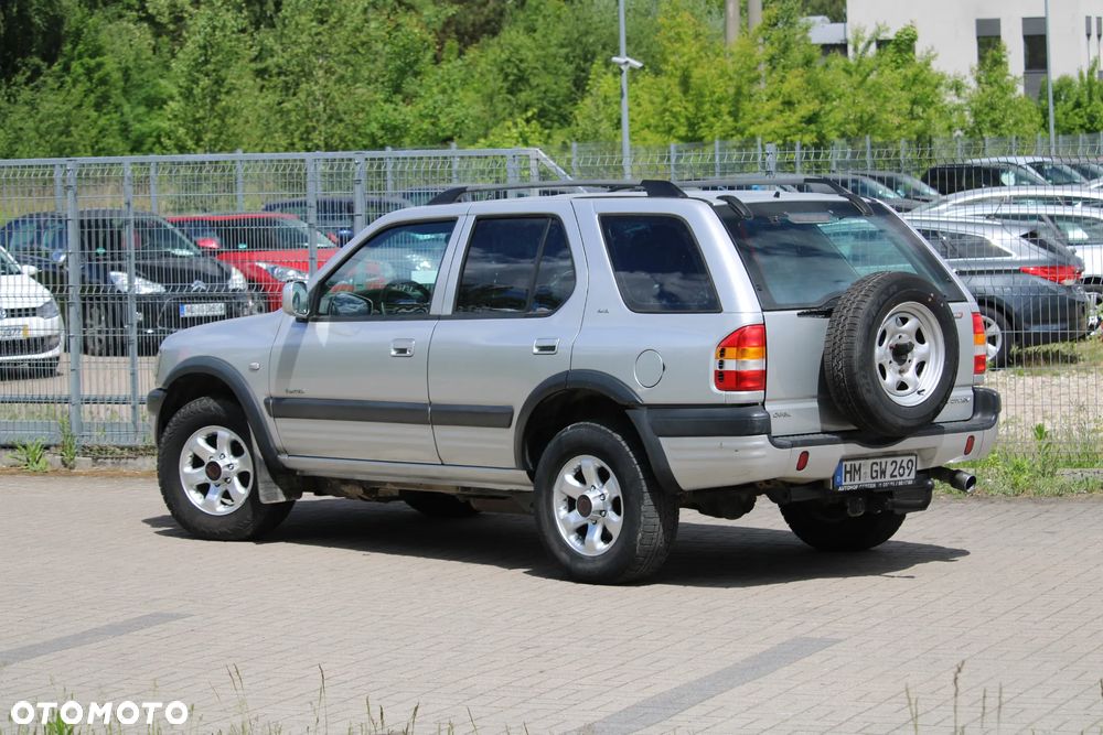 Opel Frontera - 11